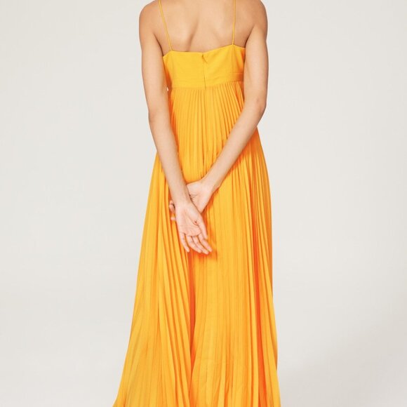 Obando Honeycomb Gown - Picture 7 of 7